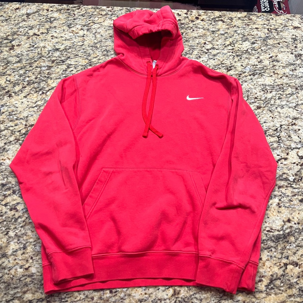 Nike Sportswear Club Fleece Hoodie Mens Medium Red Pullover Swoosh